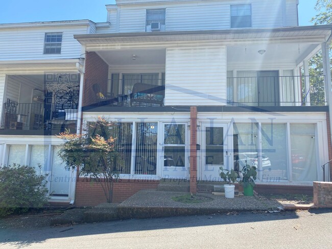 Primary Photo - Midtown 1 Bedroom Condo