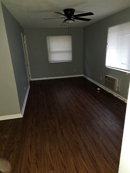 Building Photo - 1319 Chardon Ct