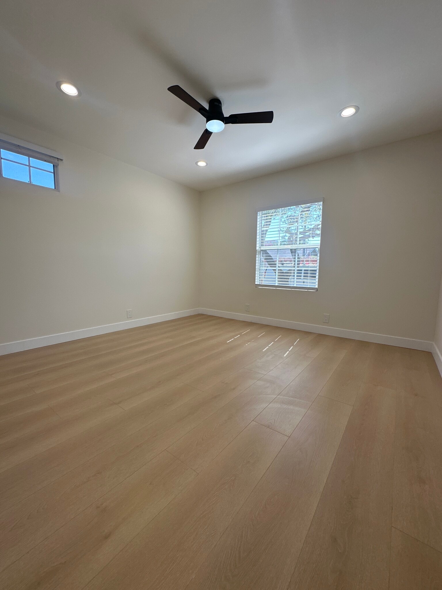 Building Photo - 9716 Felton Ave
