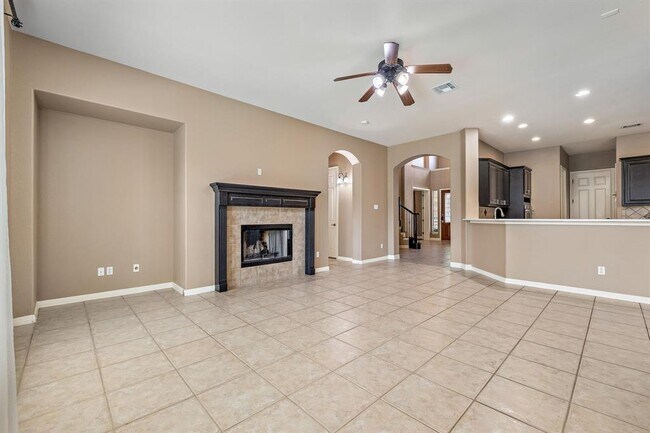 Building Photo - 2602 Mexican Hat Dr