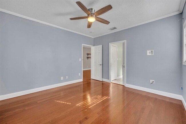 Building Photo - 1027 N Hampton Ave