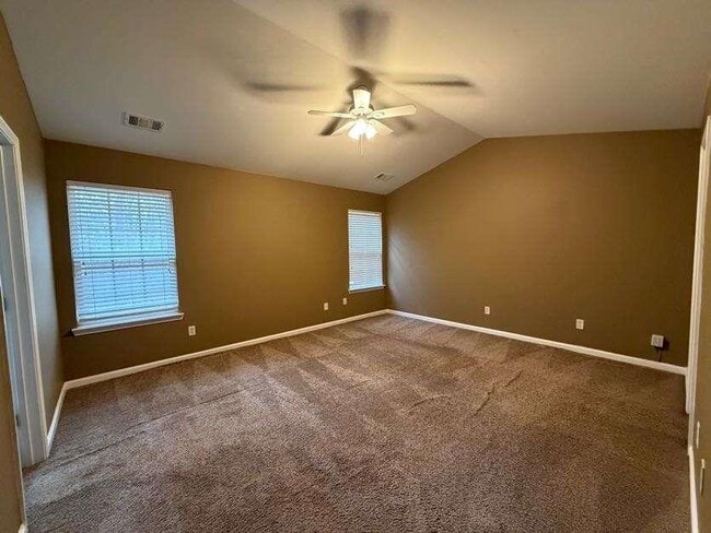 Building Photo - 2473 Capella Cir SW