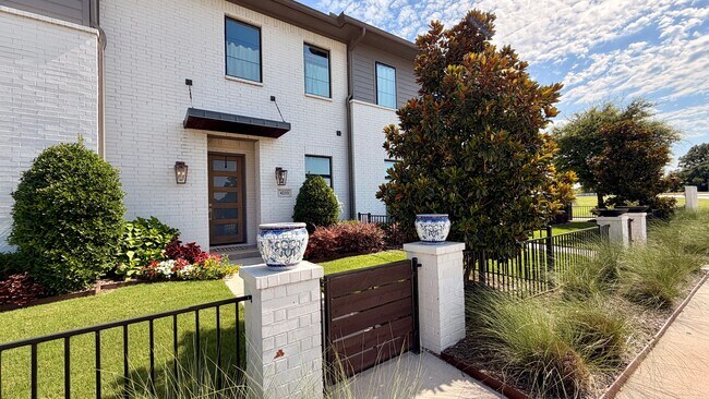 Building Photo - 4233 Watercourse Dr