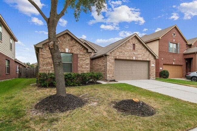 Building Photo - 16422 Sheffield Run Dr