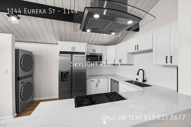 Building Photo - 1144 Eureka St