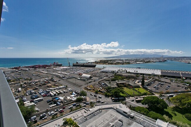 Building Photo - 600 Ala Moana Blvd