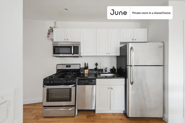 Building Photo - Room in Shared 4 bed/2 bath home in East Harlem