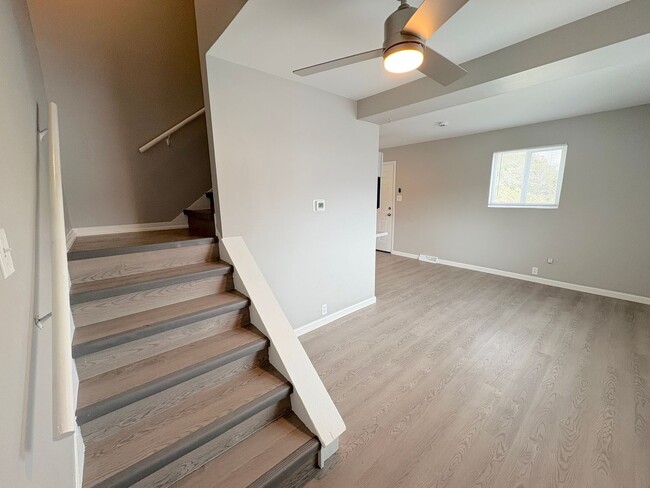 Building Photo - Beautifully Remodeled Mountain House in Hi...
