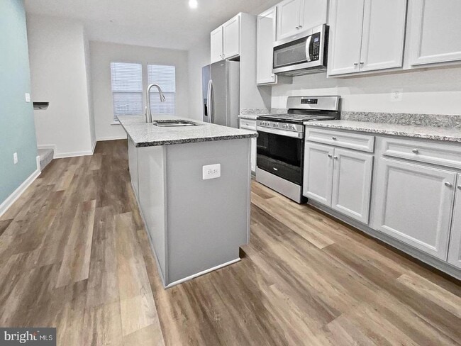 Building Photo - 8255 Knight Station Way