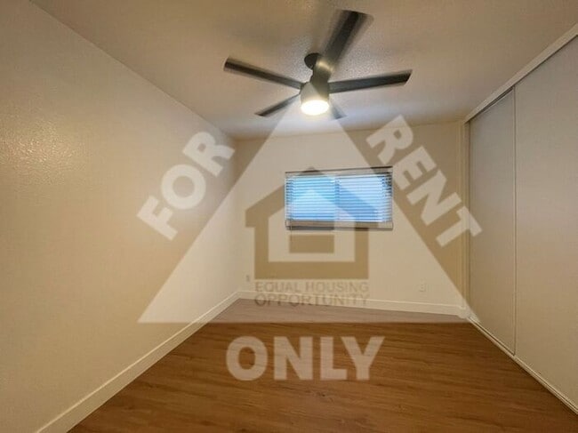 Building Photo - Great 3 Bed, 2 Bath with Open Floor Plan!