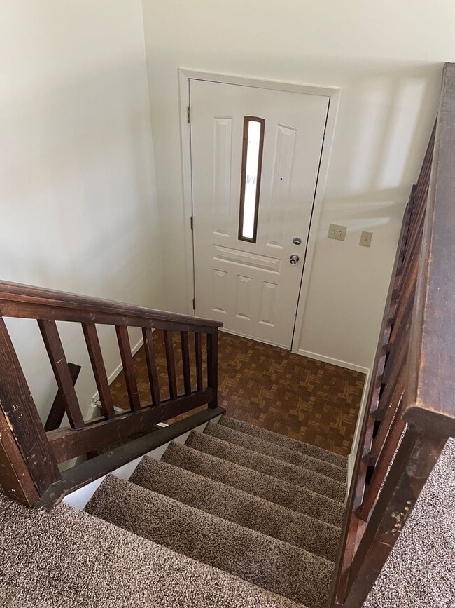 Building Photo - Large, Quiet Home In Englewood (Union) - N...