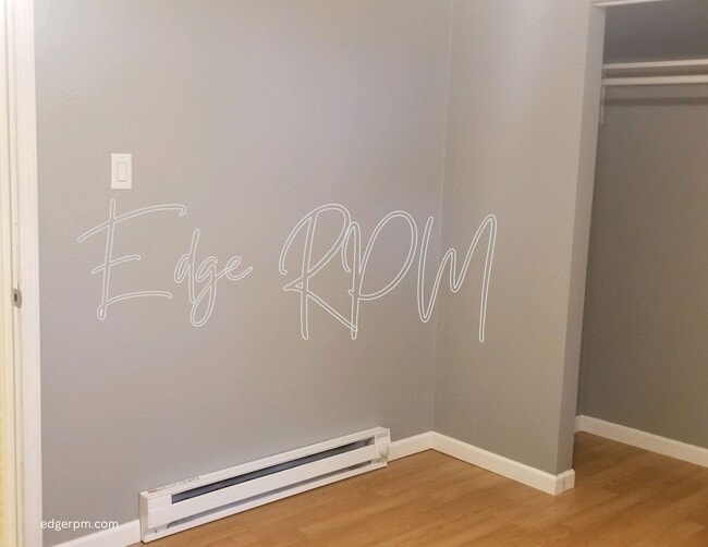 Building Photo - Now leasing for May 2026! Four Bed/One Bath