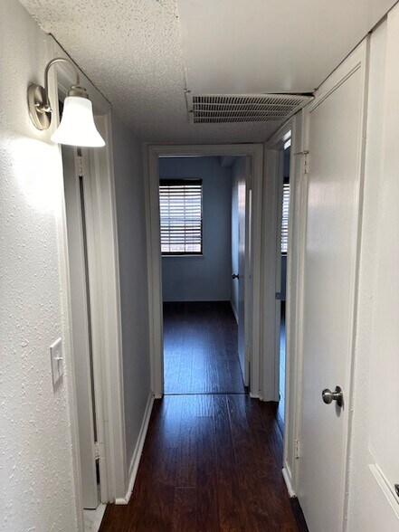 Building Photo - 401 12th Ave SE