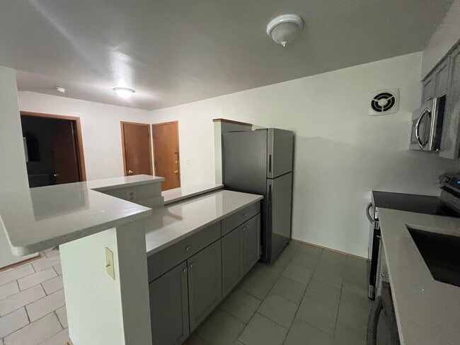 Building Photo - 3811 S 35th St