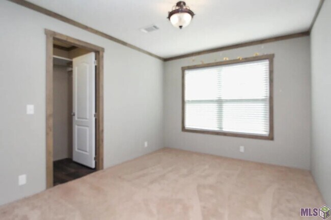 Building Photo - 10219 Arnold Rd