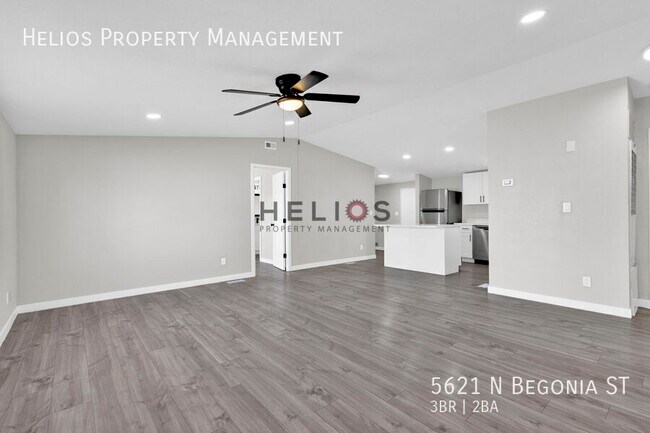 Building Photo - 5621 N Begonia St