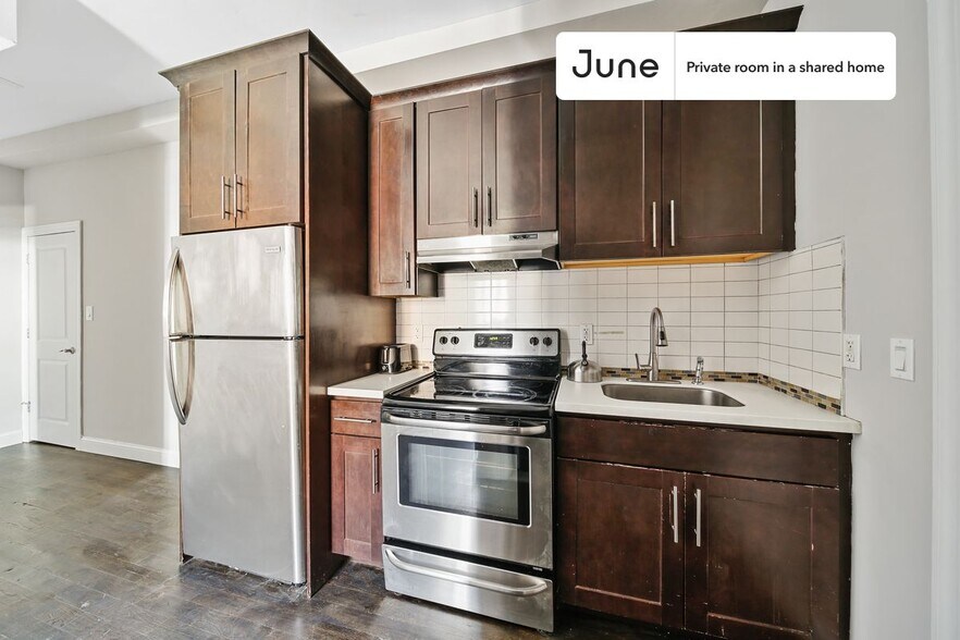 Building Photo - Room in Shared 4 bed/2 bath home