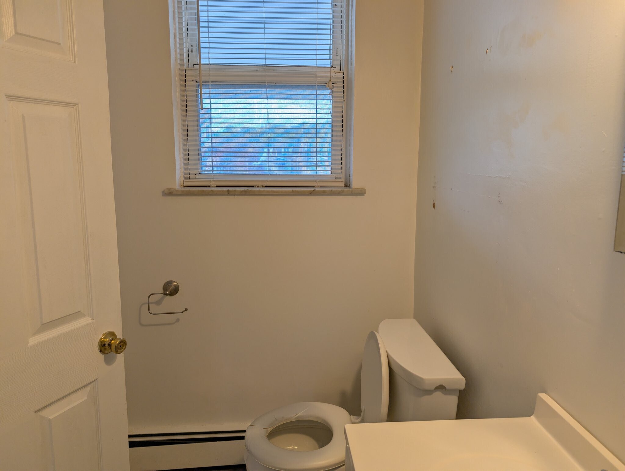 Building Photo - 138 Chestnut St