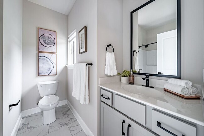 Building Photo - 182 Excelsior Ave