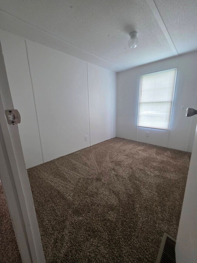 Building Photo - 701 Trollingwood-Hawfields Rd. lot 3