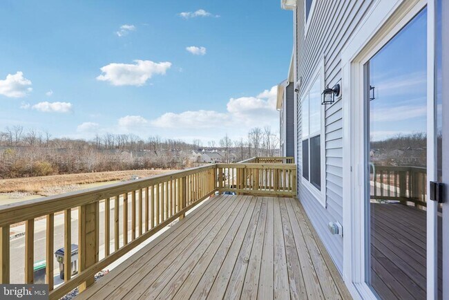 Building Photo - 8816 Selby Ct