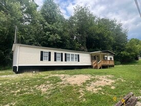 Building Photo - 103 Merida Ln