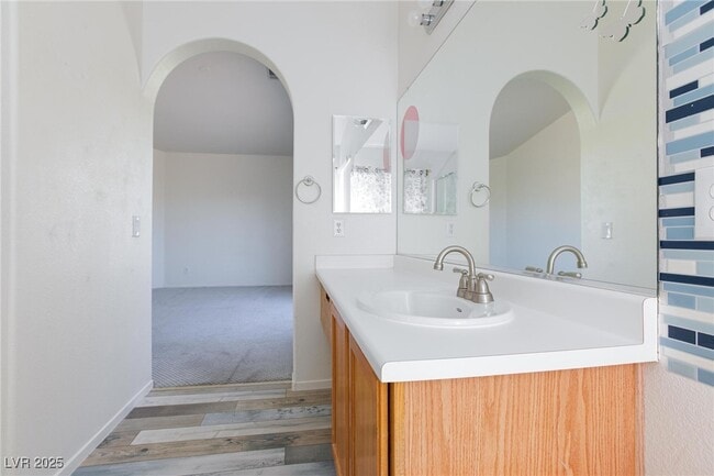 Building Photo - 9590 Bandera Creek Ave