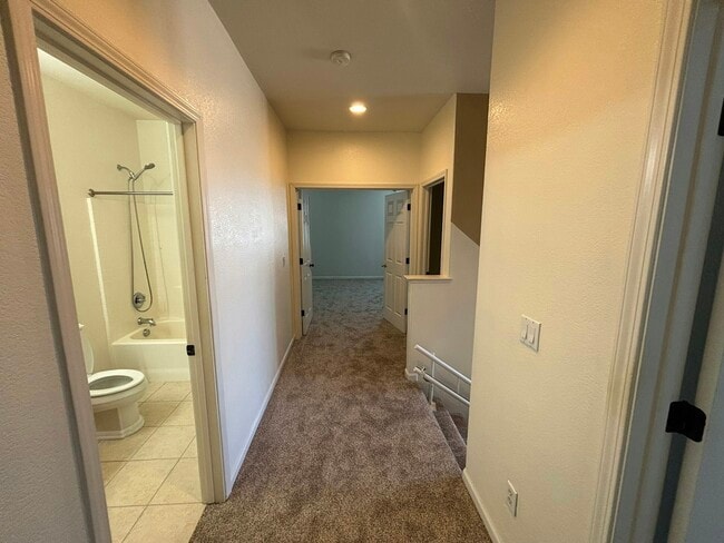 Building Photo - 301 Dragonfly Cir