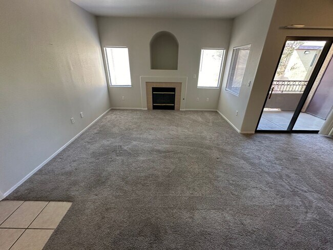Building Photo - CUTE UPSTAIRS CONDO UNIT , LOCATED IN A GATED COMMUNITY 2 BEDROOM / 2 FULL BATH