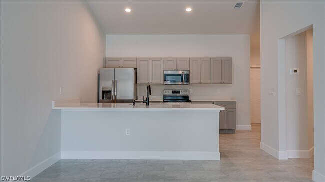 Building Photo - 4606 SW 8th Ct