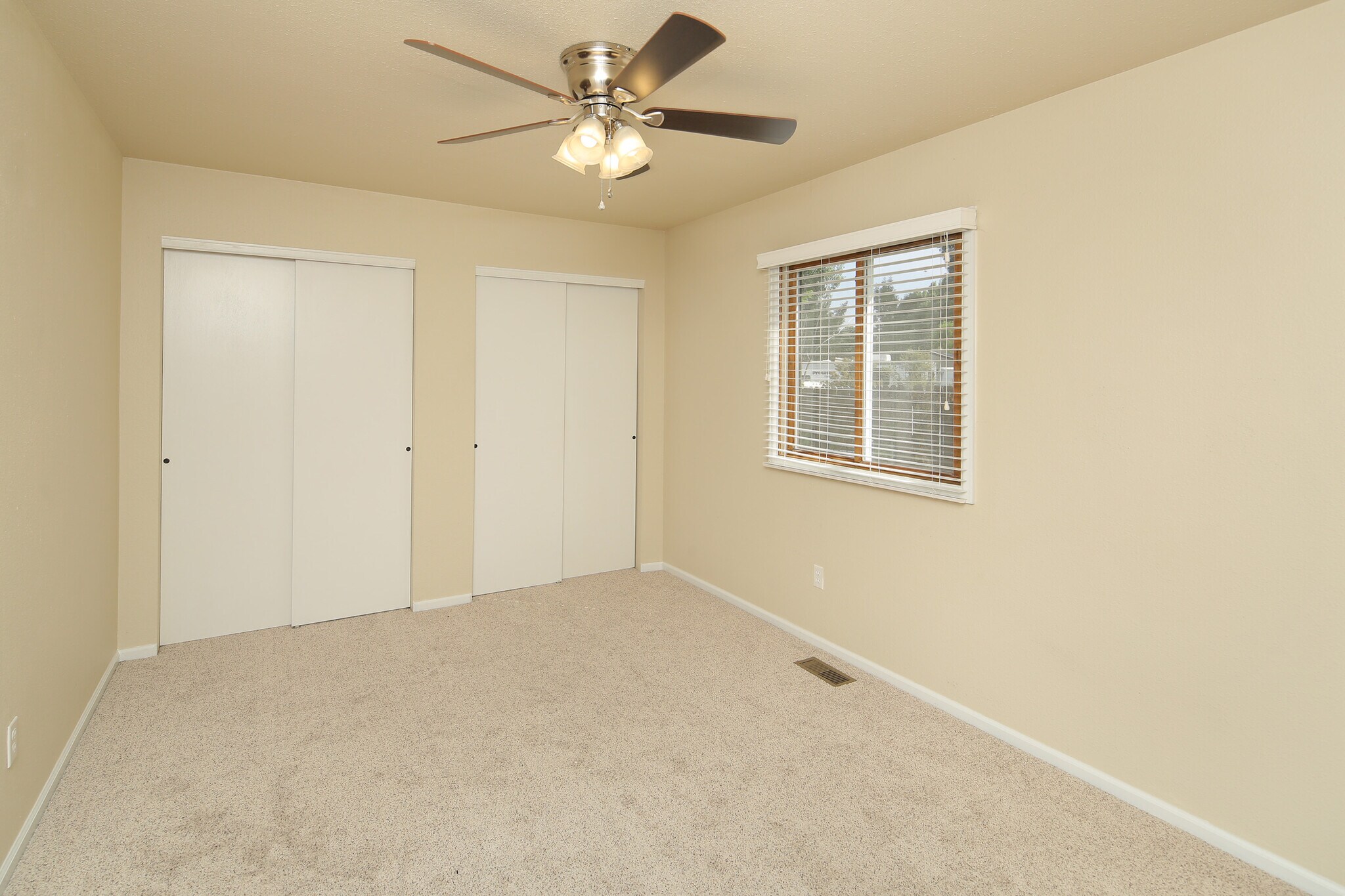 Building Photo - 2455 Sunstone Drive