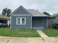 Building Photo - 115 SW 23rd St
