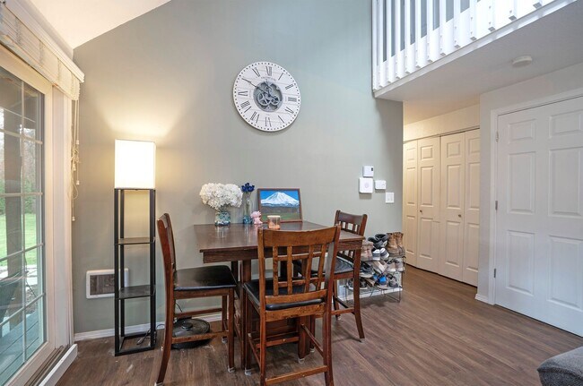 Building Photo - Spacious and Updated Rainier Meadows Home with Private Backyard