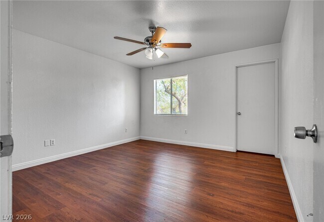Building Photo - 7885 W Flamingo Rd