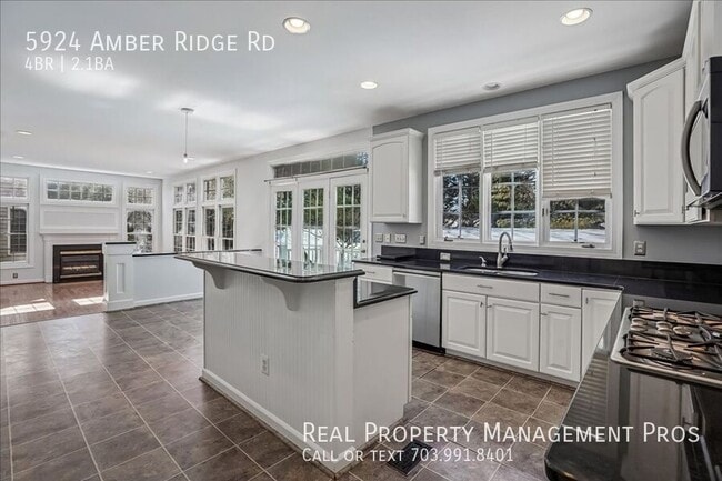 Building Photo - 5924 Amber Ridge Rd