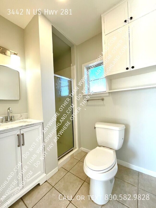 Building Photo - 3442 N U.S. Hwy 281