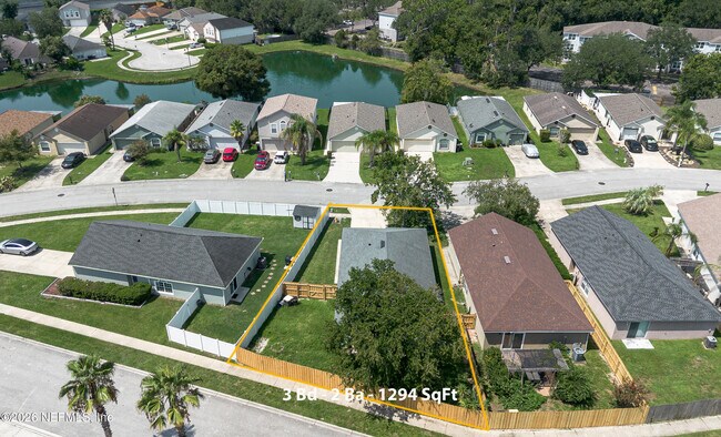 Building Photo - 8451 Oak Crossing Dr W