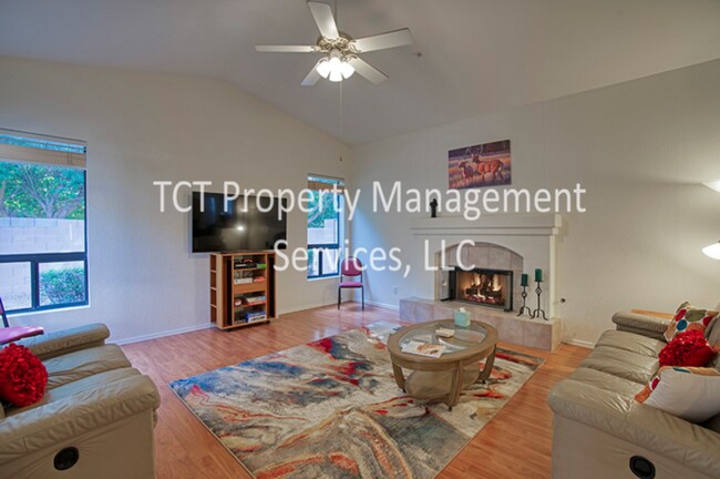 Building Photo - Spacious Four Bedroom Home in Scottsdale