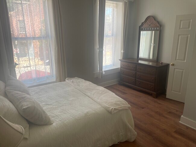 Building Photo - 2020 S 12th St