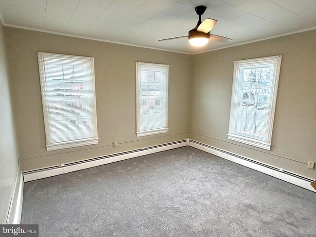 Building Photo - 14 Penn Ave