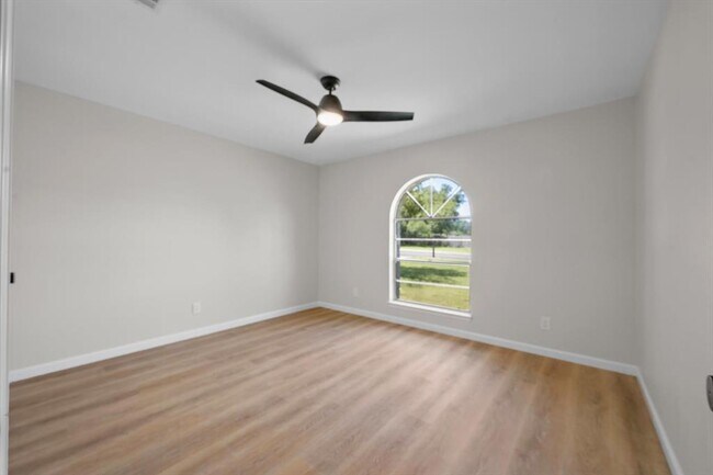 Building Photo - 109 Woodland Rd