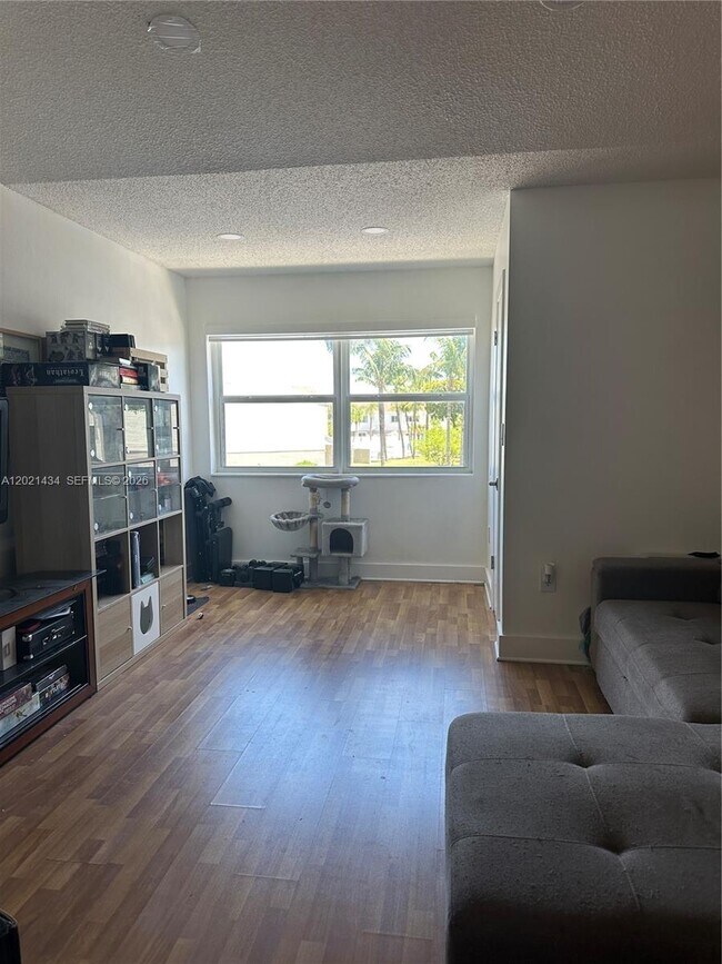 Building Photo - 17320 NW 67th Pl