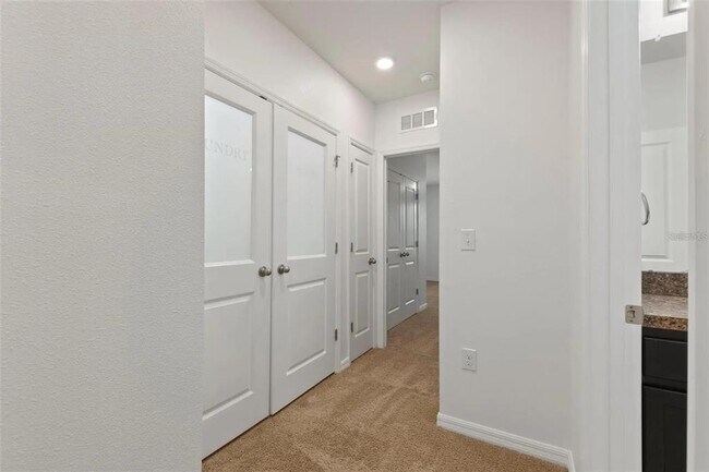 Building Photo - 2879 Suncoast Blend Dr