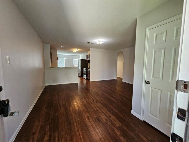 Building Photo - 6014 Brenwood Trails Ln