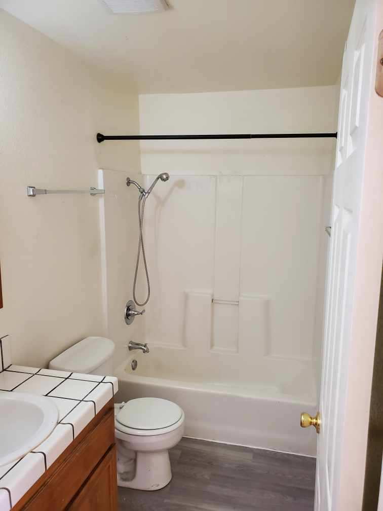 BATH - 16245 Keith Way