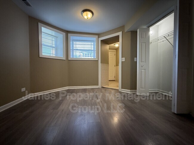 Building Photo - 7349 S Emerald Ave