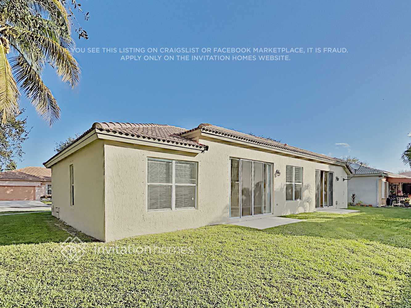 Building Photo - 10698 SW 20th Ct
