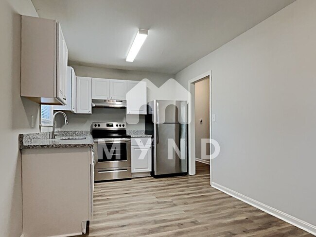 Building Photo - 207 Gaddis Dr