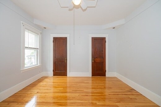 bedroom - 49 Catharine St