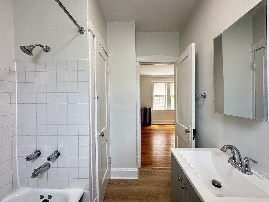 Building Photo - 4831 N Springfield Ave